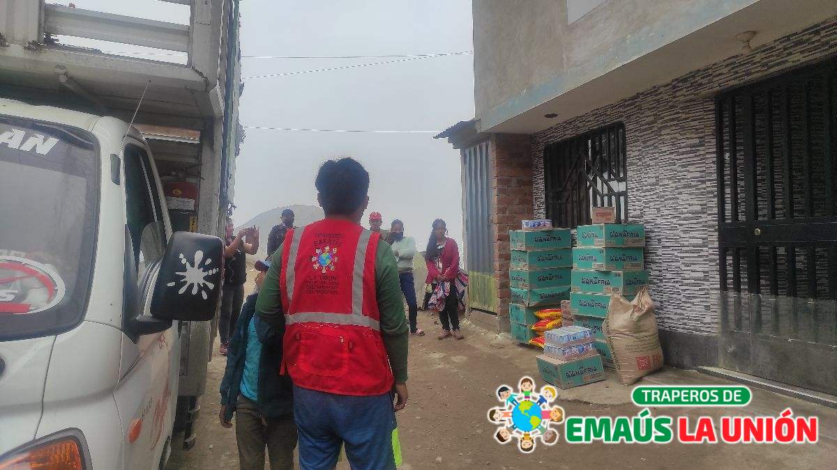 ¡Libera espacio y ayuda! Recolección de ropa usada en Bellavista