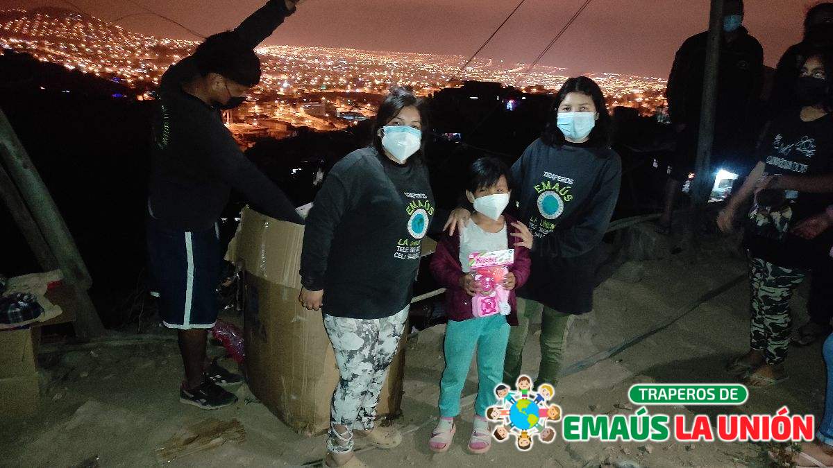 ¡Libera espacio y ayuda! Recolección de ropa usada en Surquillo